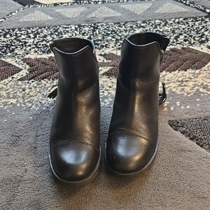 Geox Black Leather Ankle Booties with Side Zip